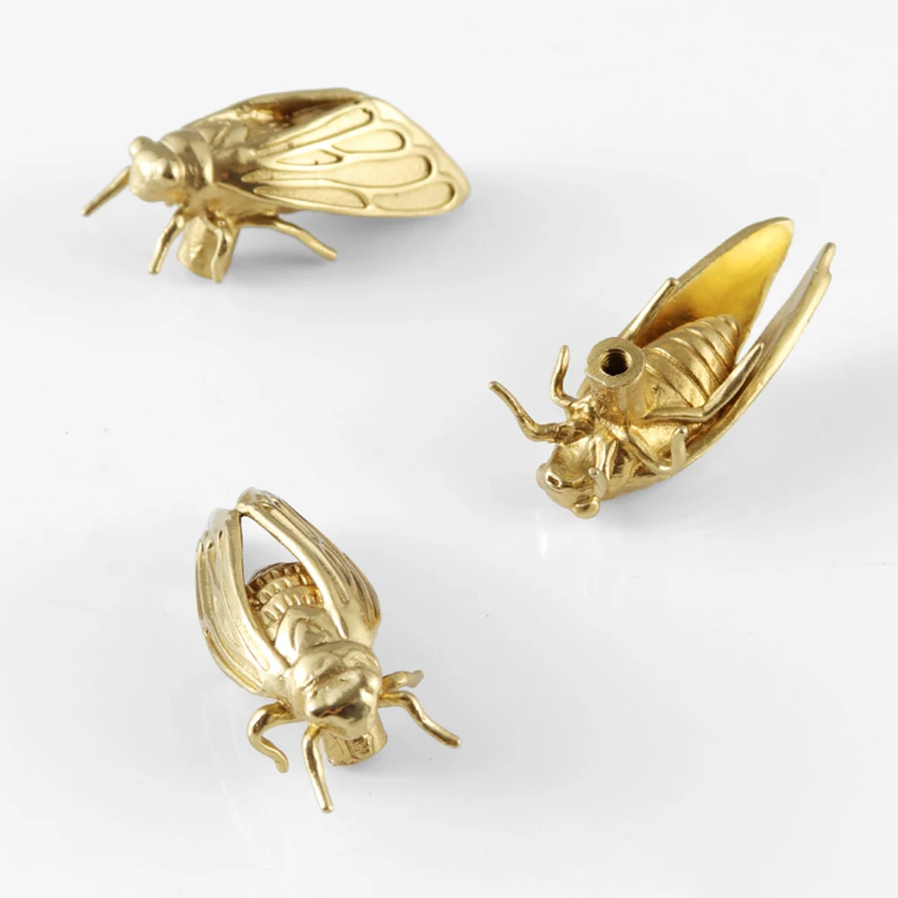 Brass Cicada Cabinet Door Knob - огляд і ціна Unique Furniture Hardware Pulls